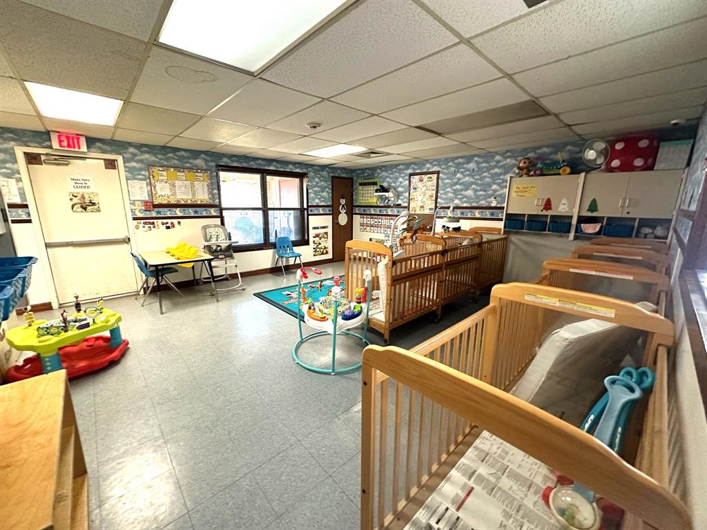 2210 Kelly Boulevard