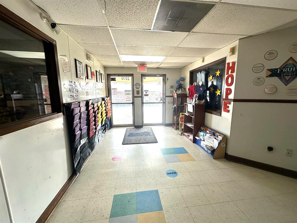 2210 Kelly Boulevard