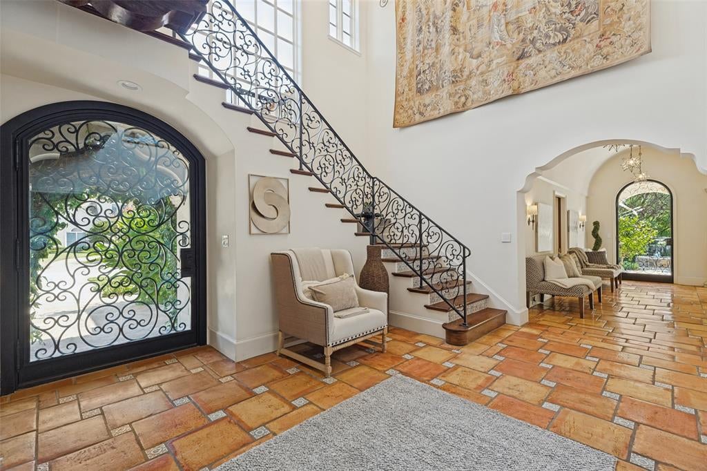 5500 Miramar Lane