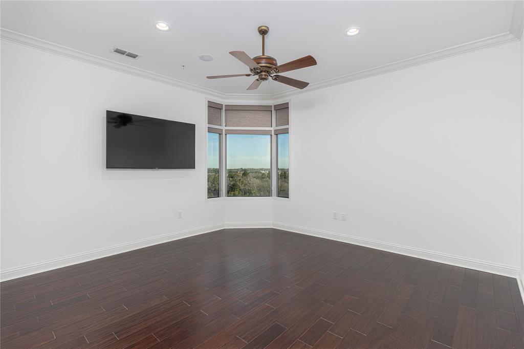 Stretford Cascades Condos - Residential