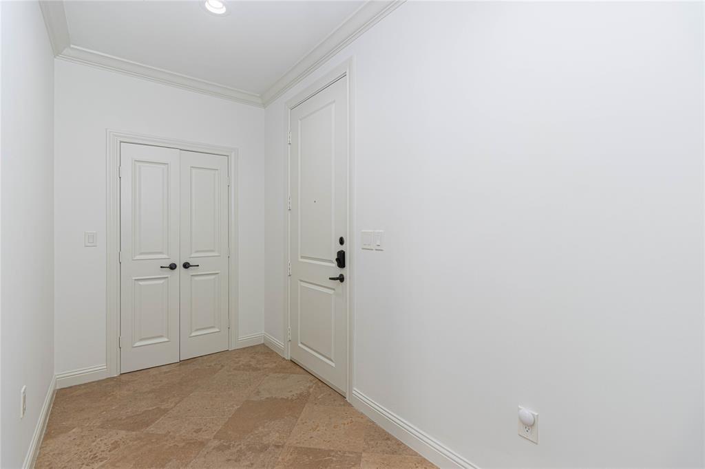 Stretford Cascades Condos - Residential