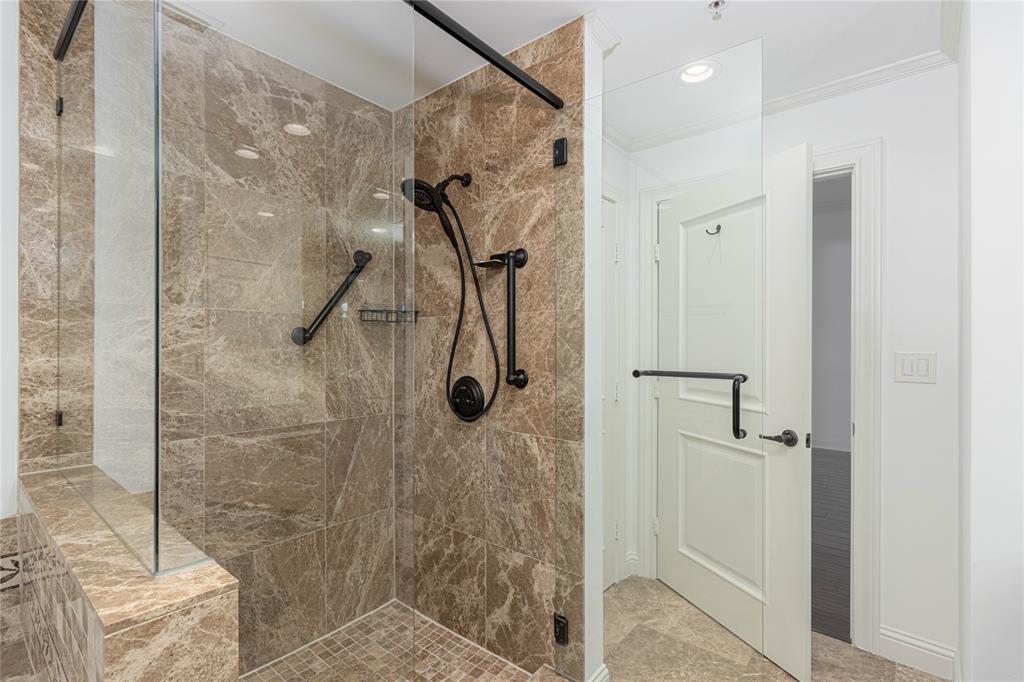 Stretford Cascades Condos - Residential