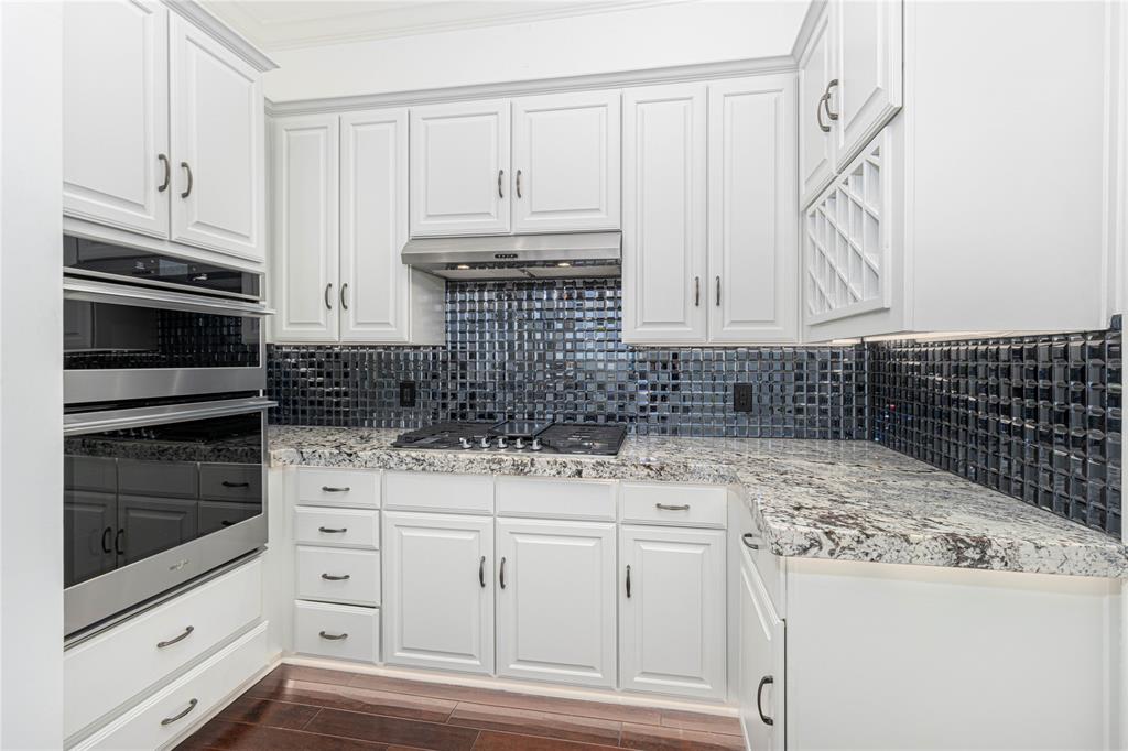 Stretford Cascades Condos - Residential