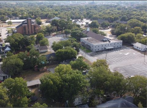 A home in Waxahachie