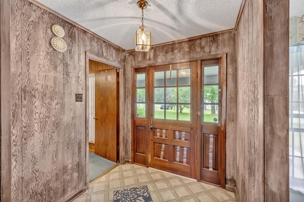 1368 County Road 2206