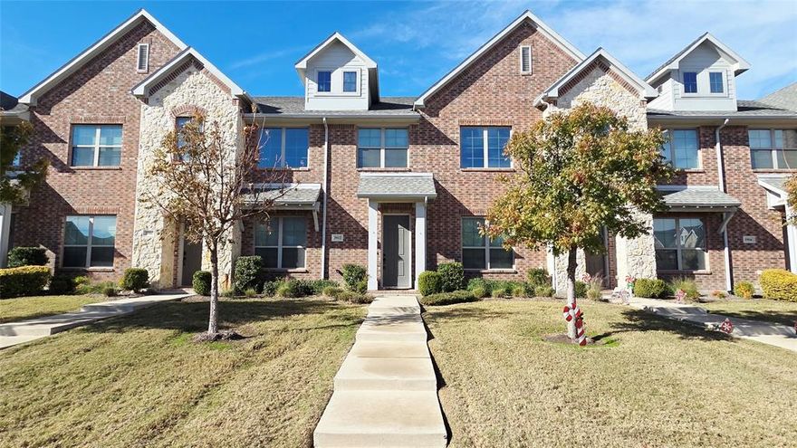 Experience modern convenience and upscale features in this beautifully appointed 2 Bedroom, 2.5 Bathroom Townhouse in the heart
of McKinney, TX. Perfectly situated for commuters, you'll enjoy quick and easy access to major thoroughfares including 75, DNT
(Dallas North Tollway), 121. This rapidly growing area is surrounded by new developments and amenities, offering a blend of
small-town charm and modern growth. This townhouse features a Gourmet Kitchen, which is a chef's dream, with a spacious
open-concept layout, stunning granite countertops, and a full suite of Stainless Steel (SS) appliances, including a coveted gas stove.
Enjoy the ease of a full-sized washer, dryer, and refrigerator already in the unit. The Luxury Primary Suite (Upstairs) is a true
retreat, boasting dramatic tall ceilings, a massive walk-in closet, and a spa-like en-suite bathroom with tall dual vanities and an
oversized shower. The Smart Layout places both spacious bedrooms upstairs along with the dedicated laundry room. For Ample
Storage, there is an extra storage pantry conveniently located under the stairs. The Upgraded Garage features a fresh, clean look
with durable new epoxy flooring. Location, Location, Location: Excellent connectivity to major roads (121, DNT, 75) puts dining,
shopping, and major employers within easy reach, and it is located near several exciting new residential and commercial
developments that are defining the future of McKinney. Set up Tour Today!