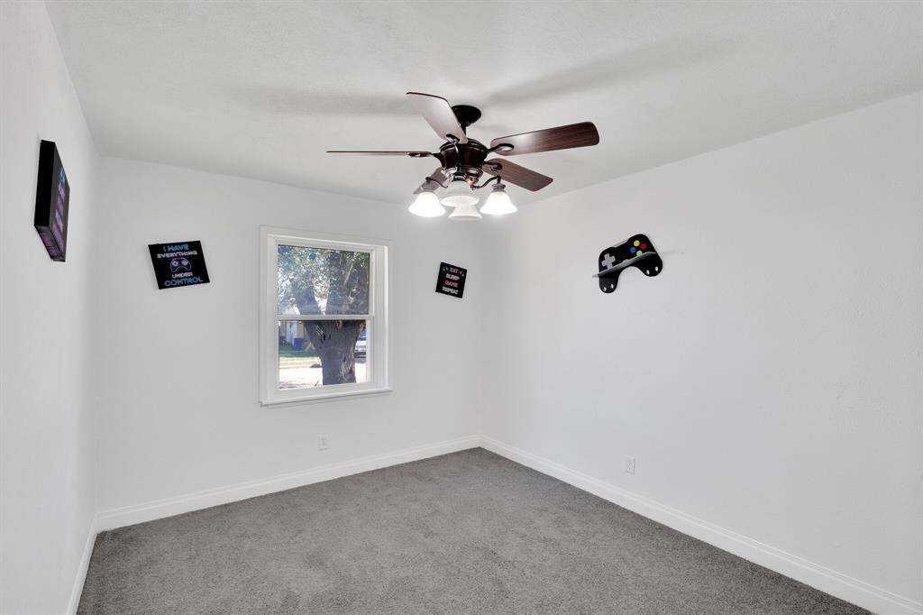 606 Hillcrest Street