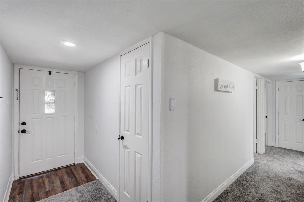 606 Hillcrest Street