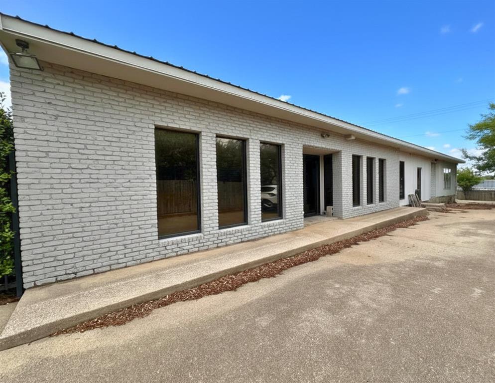 3013 Joyce Drive