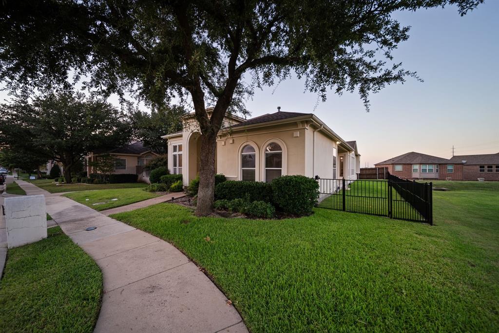 University Park 01 - Residential