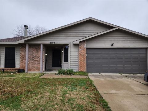 6704 Elliot Court The Colony TX 75056
