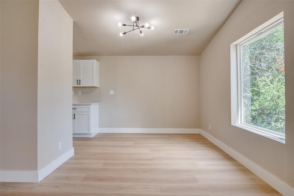 2406 White Oak Trail