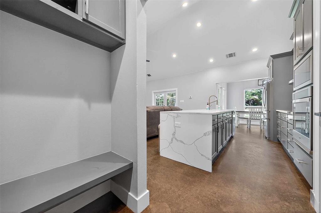 J Salley Surv Abs #702 - Residential