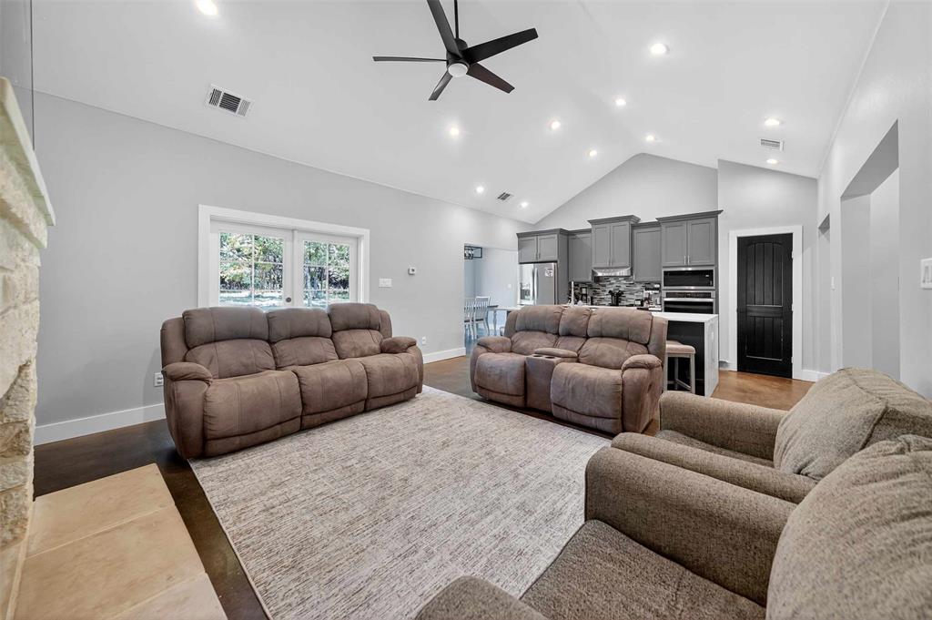 J Salley Surv Abs #702 - Residential