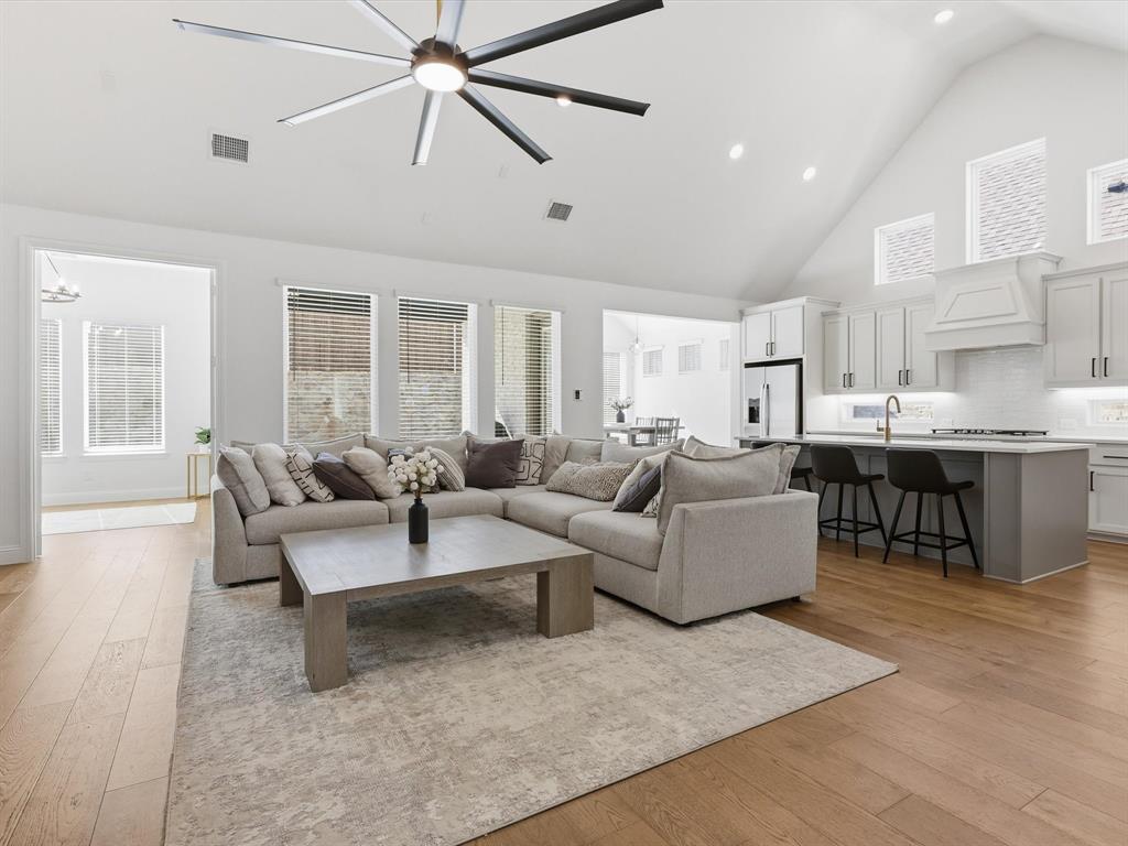 2209 Clairmount Drive