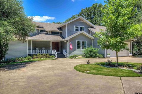 A home in Sulphur Springs