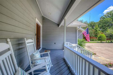 A home in Sulphur Springs