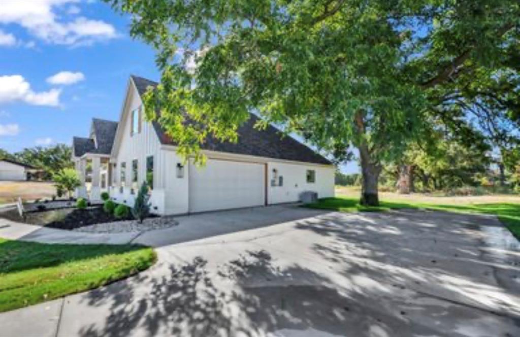 1016 Arbor Vista Drive