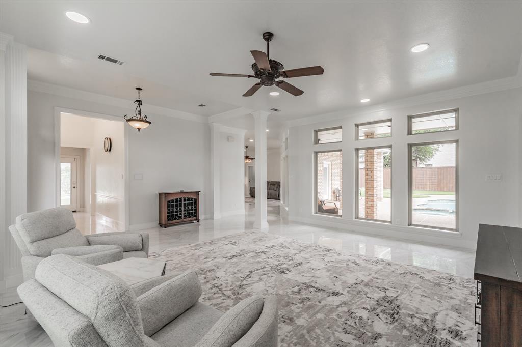 2604 Highland Drive