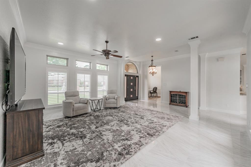 2604 Highland Drive