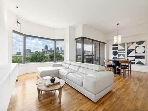 Photo of 3030 Mckinney Avenue #1005, Dallas, TX 75204 (MLS # 21402646)