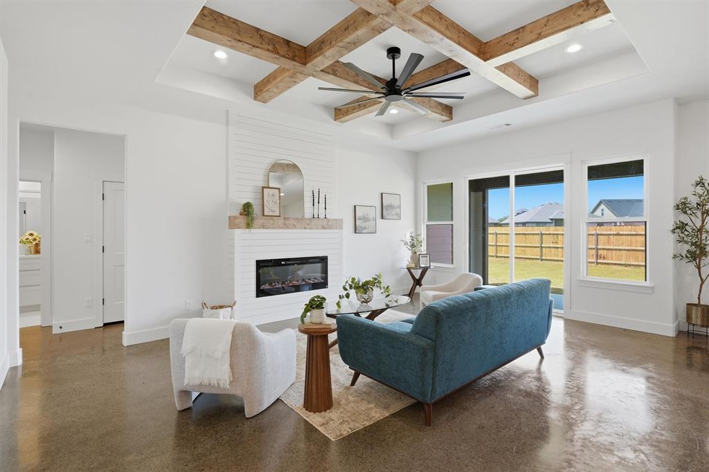 948 Huckleberry Lane