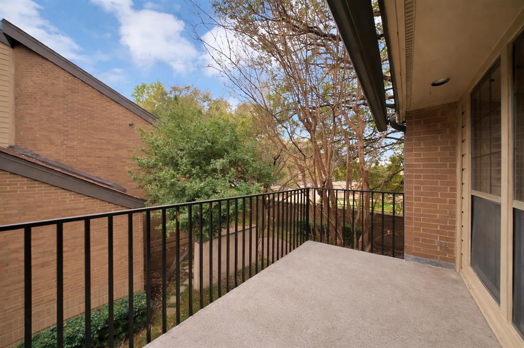 Lakes of Bent Tree Condo - Residential