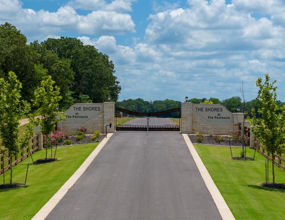 SHORES AT THE PENINSULA - Land