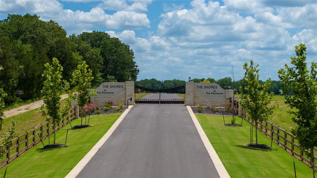 SHORES AT THE PENINSULA - Land