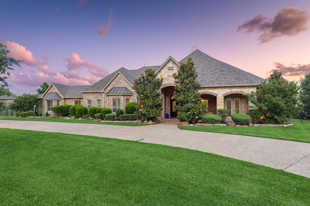 2711 Bauer Court
