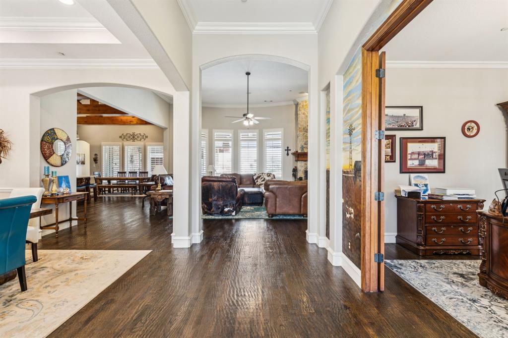 2711 Bauer Court