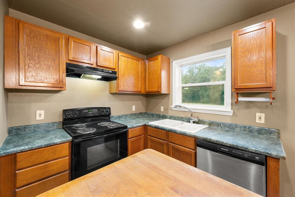 Mattie Caston Shores III - Residential