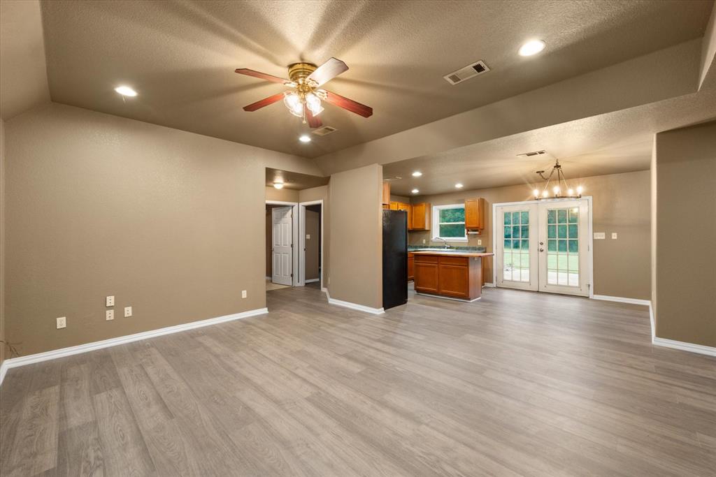 Mattie Caston Shores III - Residential