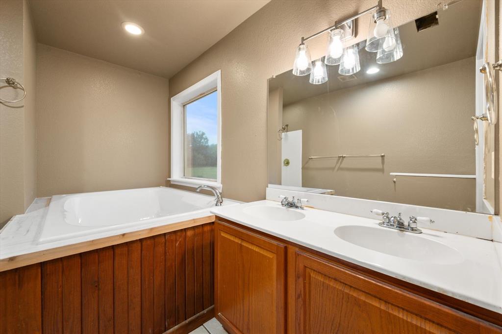 Mattie Caston Shores III - Residential