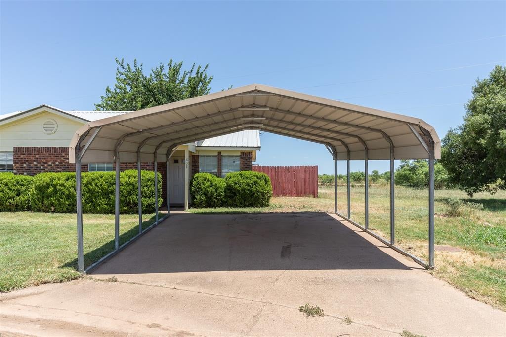 201 & 203 Bluebonnet Drive