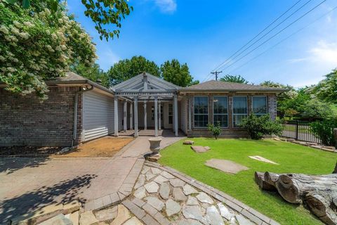 A home in Rowlett