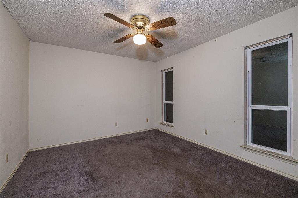 SHADY OAKS - Residential