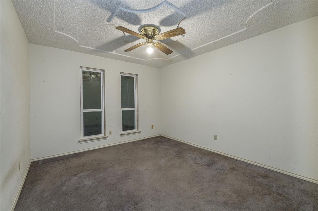 SHADY OAKS - Residential