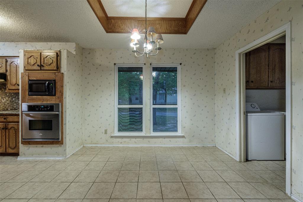 SHADY OAKS - Residential