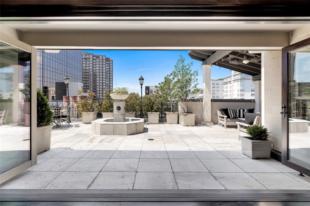 Brownstones 02 - Residential