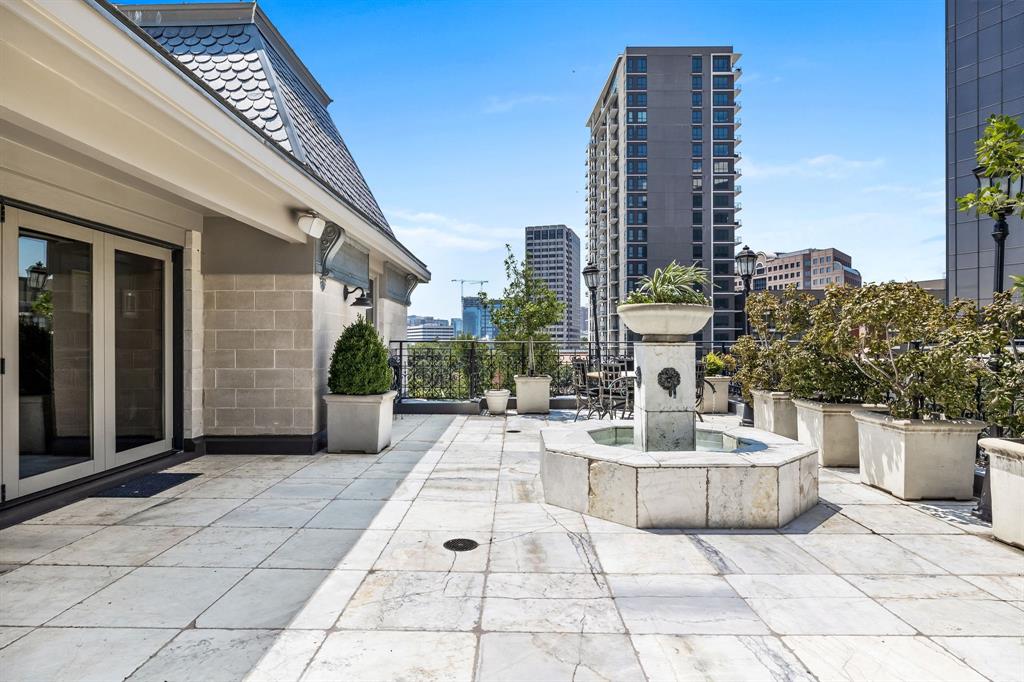 Brownstones 02 - Residential