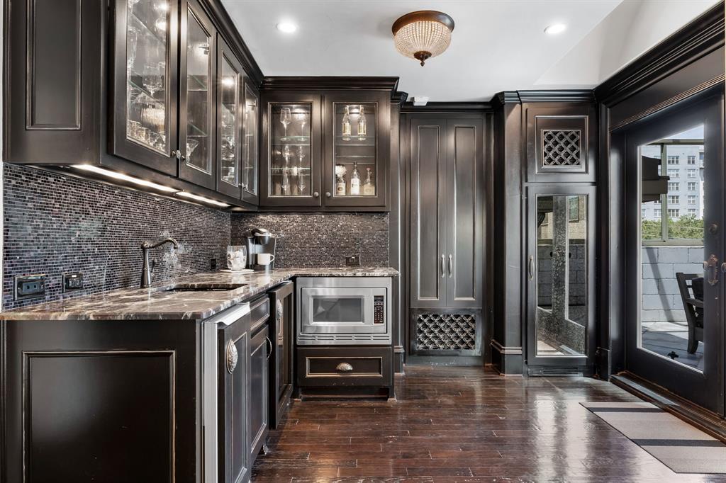 Brownstones 02 - Residential