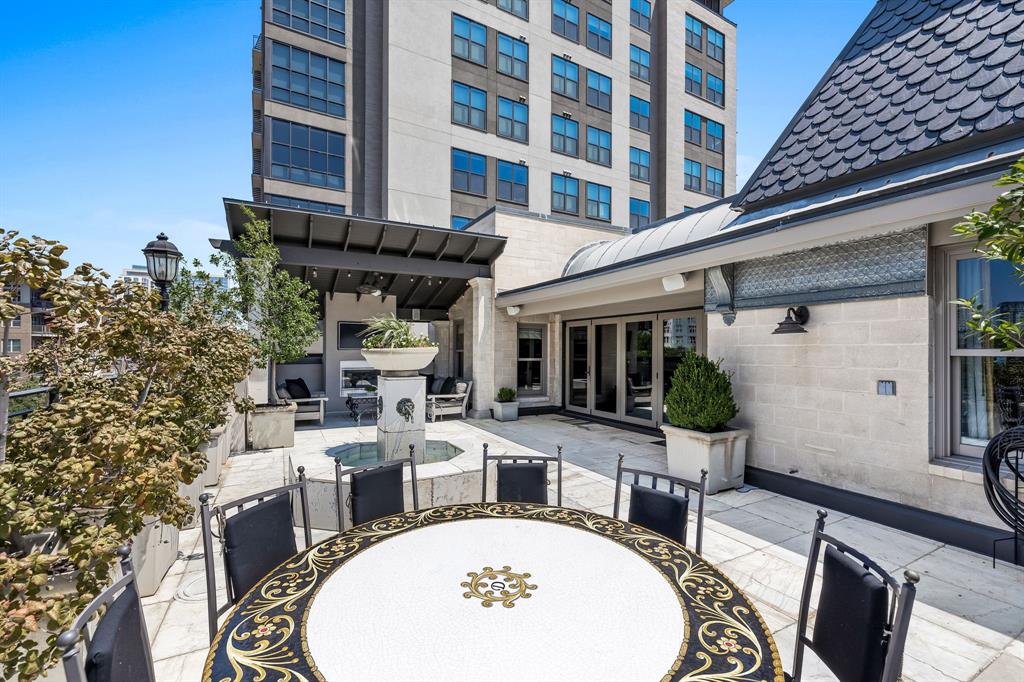 Brownstones 02 - Residential