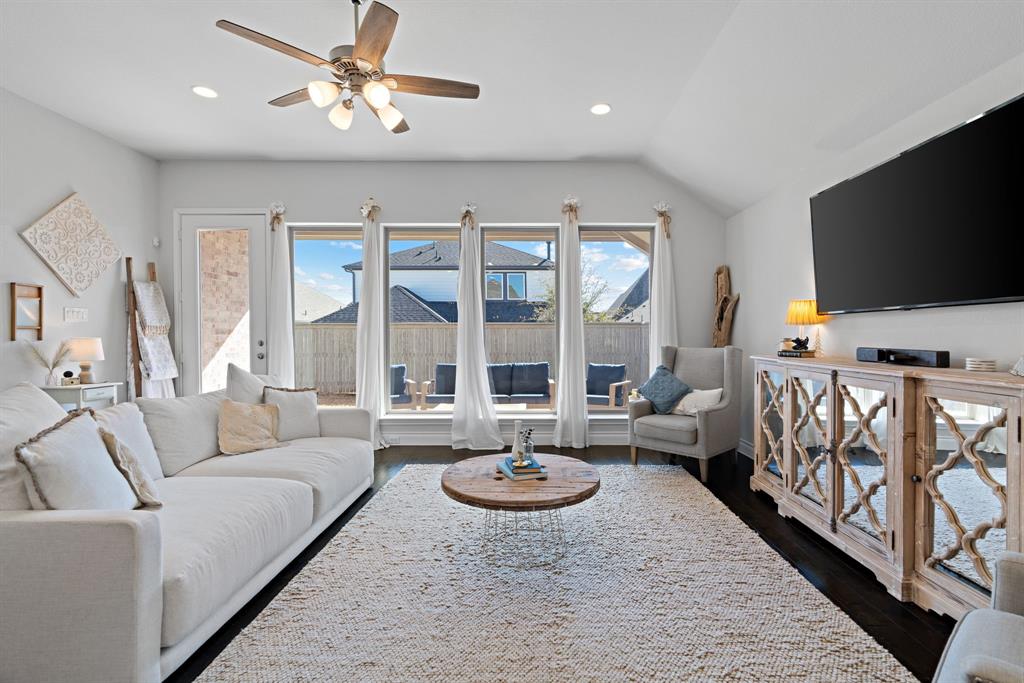 2429 Lazy Dog Lane