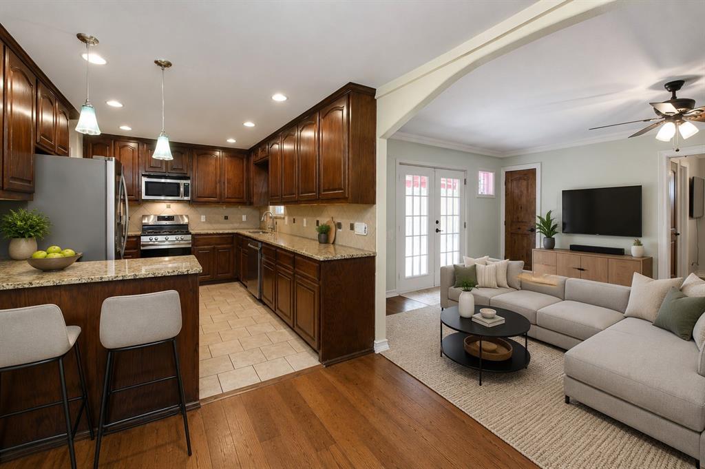 10248 San Lorenzo Drive