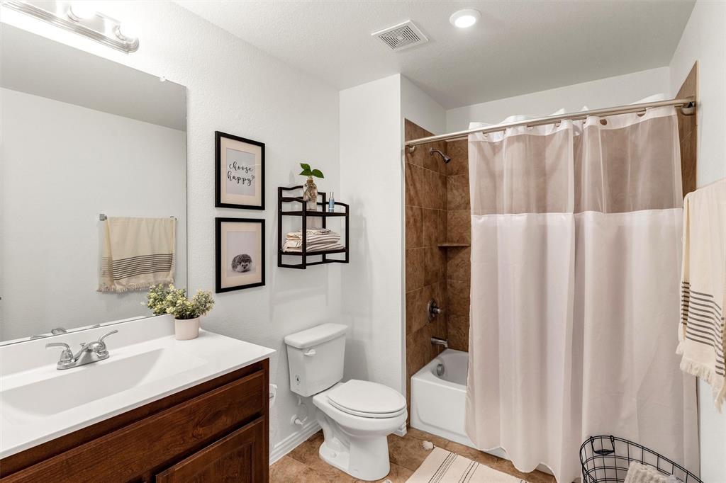 Decatur, Texas 76234, United States, 4 Bedrooms Bedrooms, ,2 BathroomsBathrooms,Residential,Active,121016