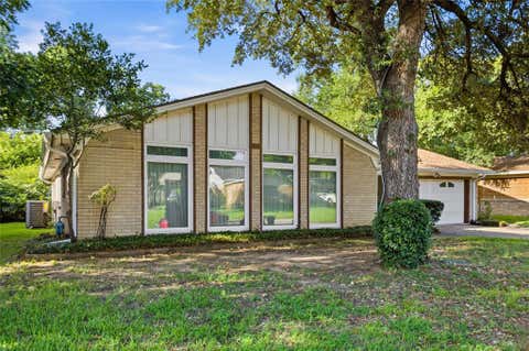 Tiny photo for 1315 Navaho Street, Arlington, TX 76012 (MLS # 21337411)