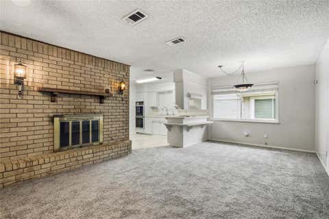 Tiny photo for 1315 Navaho Street, Arlington, TX 76012 (MLS # 21337411)