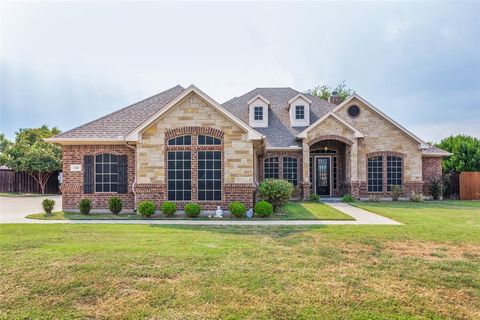 2040 Carlisle Drive Crowley TX 76036