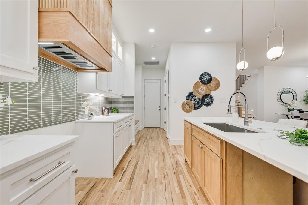 Richmond Hill - Residential